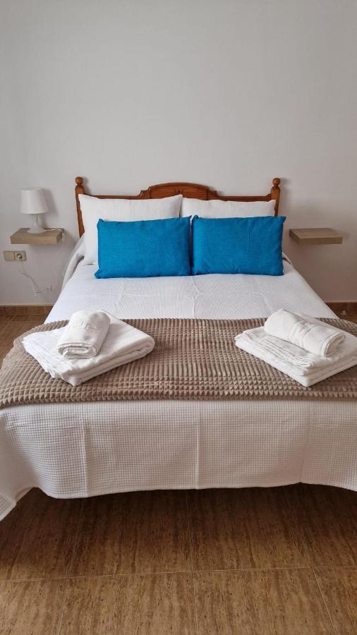 Apartamento Baeza Cozar 1 Apartment ภายนอก รูปภาพ