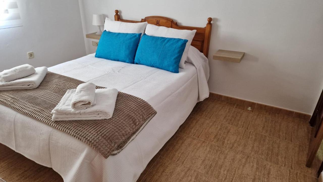 Apartamento Baeza Cozar 1 Apartment ภายนอก รูปภาพ