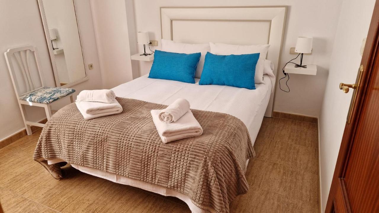 Apartamento Baeza Cozar 1 Apartment ภายนอก รูปภาพ