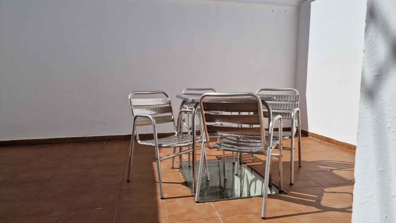 Apartamento Baeza Cozar 1 Apartment ภายนอก รูปภาพ